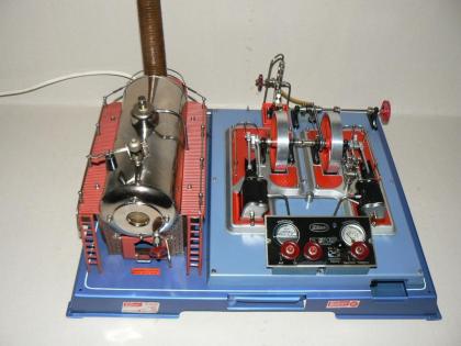 Wilesco Dampfmaschine D32 el,  2 Zylinder