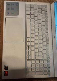Notebook DELL Inspiron 15 AMD 5000 Series 5505 + Zub.
