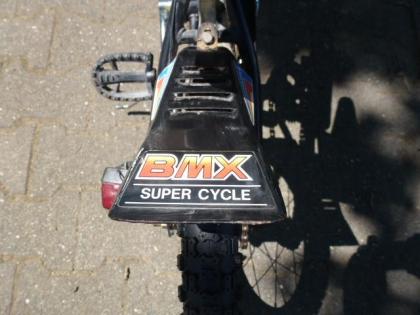 (98) BMX 16 Zoll neue Bereifung mit Beleuchtung