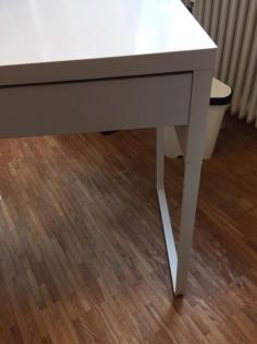 Schreibtisch