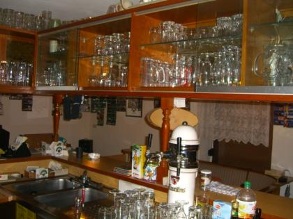 Verkaufe aus Gaststättenauflösung Theke/Bar