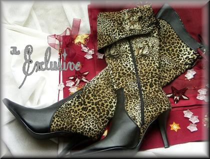 Stiefel im Tigerdesign