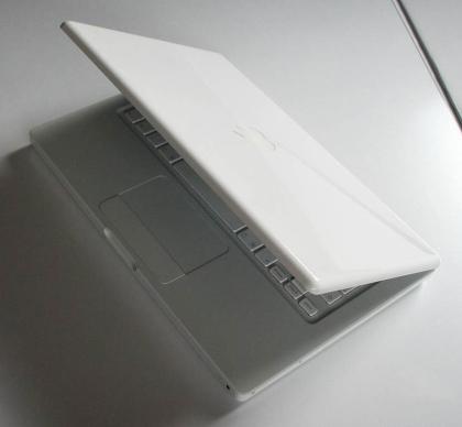Apple MacBook Mac 13 Zoll 1,83 GHz Core Duo 80GB NEU