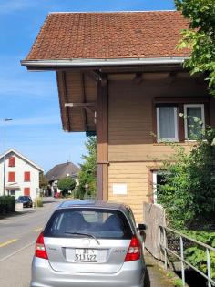 Drei verschiedene Zimmer in einem gemütlichen Ersiger Dorfhaus zu vermieten.