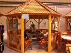 Holzpavillons aus Ungarn