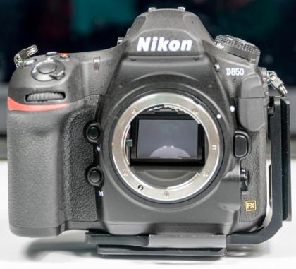 Nikon D850 mit 3 Objektiven und Zubehörpaket