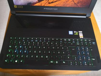 Acer Predator Triton 700 715-51 Highend Gaming Notebook