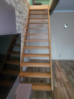 FREITRAGENDE TREPPEN ZUR SELBSTMONTAGE TYP U, L ESCHE BUCHE EICHE MASSIVHOLZ SCH