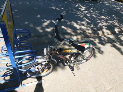 (98) BMX 16 Zoll neue Bereifung mit Beleuchtung