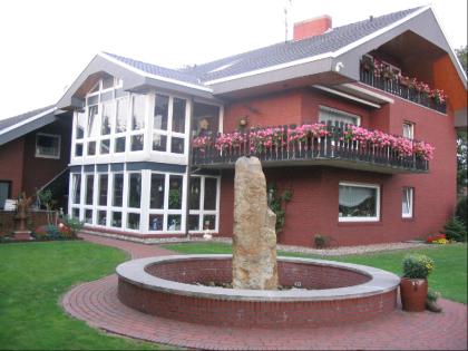 2-3 Familienhaus/Generationenhaus mit großer Nutz-Gewerbefläche zu verkaufen im