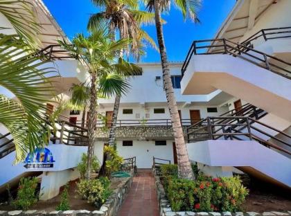 Hotel mit zwei Gebäuden und Pool in El Yague / Venezuela