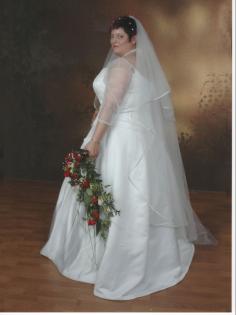 Wunderschönes weißes Brautkleid,Gr.48/50 mit kleiner Schleppe und Zubehör zu ver