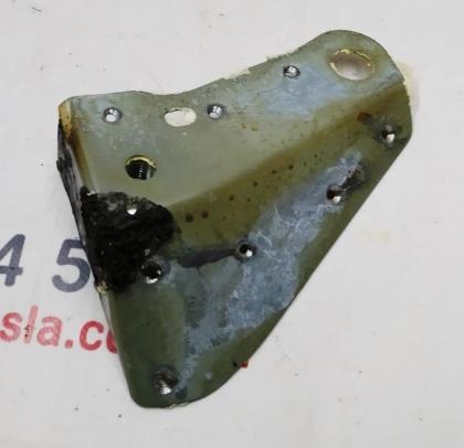 Viertel vorne rechts Batteriehalterung vorne rechts Tesla Modell 3 1073828-S0-B