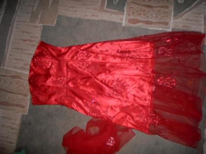 Abendkleid rot gr. 40-42 mit schulterschal. 1x getragen
