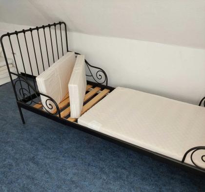 Mitwachsendes Kinderbett