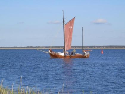 Darß Idylle mit Bootsverleih am Bodden / Ostsee Halbinsel Fischland-Darss-Zingst