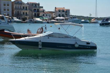 Bayliner 2052 Capri Cuddy mit Trailer 3, 0 Mercruiser