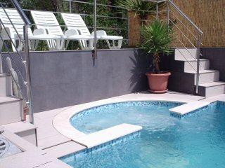 KROATIEN FERIENWOHNUNG TROGIR MIT POOL