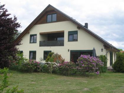 Wohnen und erholen im modernen EFH mit ELW im grünen Mecklenburg