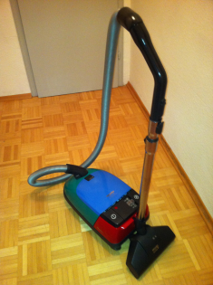 Miele Staubsauger Hundertwasser CAT & DOG mit Anschluss für elektrischen Zusatzb