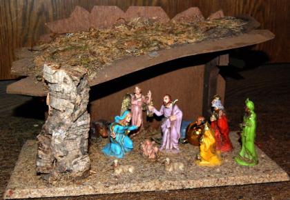 Weihnachtskrippe  mit allen Krippenfigure