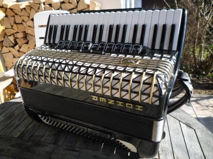 Hohner Altantic IV De Luxe 120 Bässe