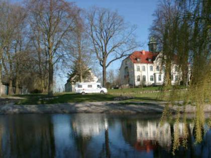 10 Stellplätze auf 10 ha