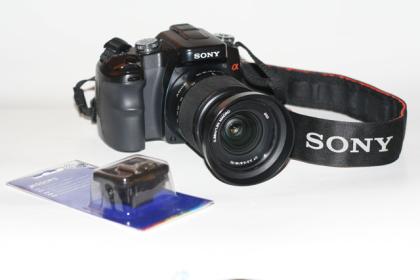 Sony Alpha A100 Kamera+Blitzadapter