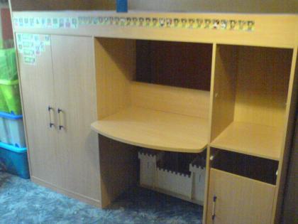 Kinderhochbett mit schreibtisch und leiter