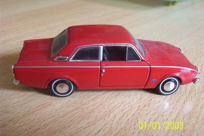 MODELL IM MAßSTAB 1:43