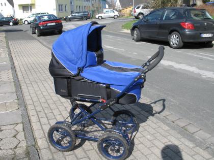 Emmaljunga kombi Kinderwagen zu verkaufen ( wenig genutzt)