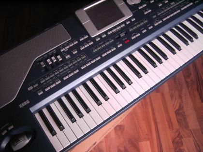 KORG Pa800  mit 3 profi Sets / Türkisch / Iranisch / Afghanisch 