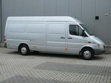 Möbeltransporte Möbelaufbau Umzug Entrümpelungen Transporter München Umgebung Bu