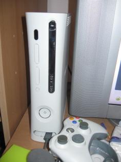 Verkaufe Xbox 360 mit viel Zubehör für 350