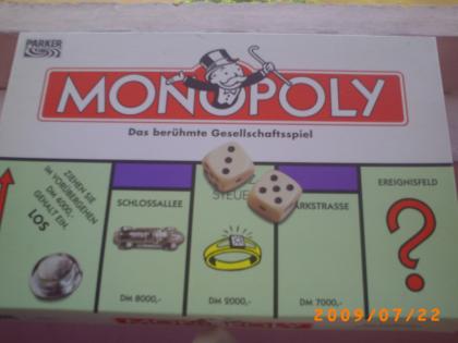 Monopoly und Scrabble in Top Zustand