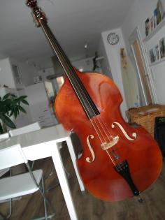 Kontrabass zu verkaufen