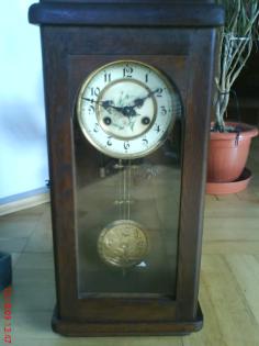 Pendeluhr von Bernhard Paschen