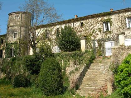 Ehemaliges Weingut aus dem 18 Jht auf 6Ha Park, 10 Minuten vom Meer