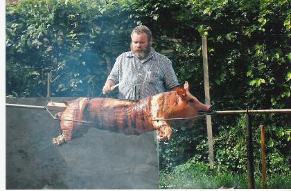 Highlight Ihrer Feier Schwein am Spieß oder gebackenes Spanferkel 
