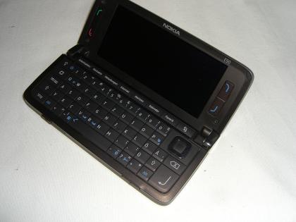 Nokia E90 Communicator sehr gut erhalten, Restgarantie