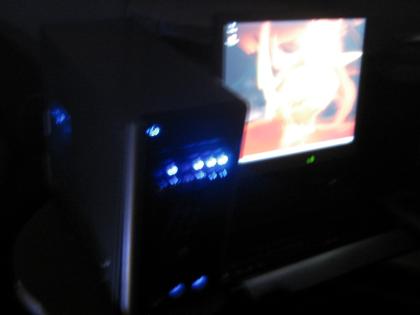 PC-System mit Monitor, Tastatur und Maus