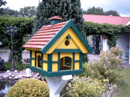 Vogelfutterhaus !!