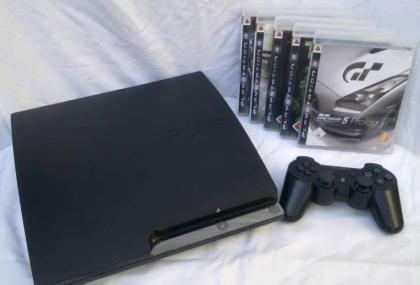 PlayStation 3 slim 120GB mit 5 Spielen