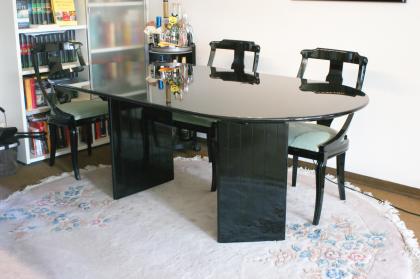 Eßzimmertisch Lackschwarz mit 6 Stühlen