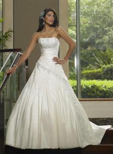 Brautkleid