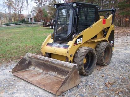 2004 Caterpillar 242