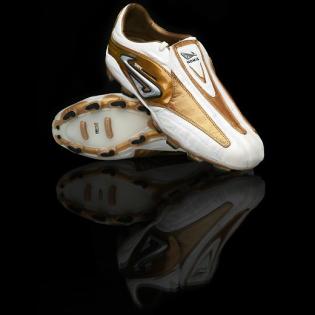 NOMIS Fussballschuhe vom Insolvenzverwalter 