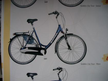 Zwei Markenfahrräder von Barra