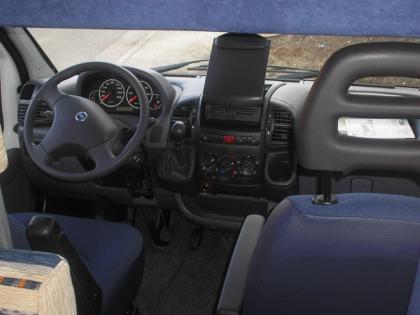 Wohnmobil Mc Louis mit Alkoven