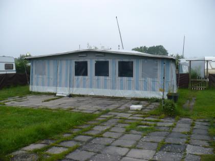 Ganzj.-Vorzelt 8m x 3m/Umlauf 9,70 NP 4500,00 €